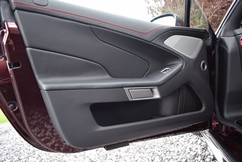 2015 Aston Martin Vanquish Carbon Edition 980 miles! Presented Virtually As New zum Verkauf (Bild 60 von 149)