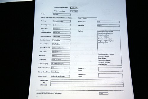 2002 Aston Martin V12 Vanquish - Only 11,757 miles! In vendita (immagine 144 di 147)