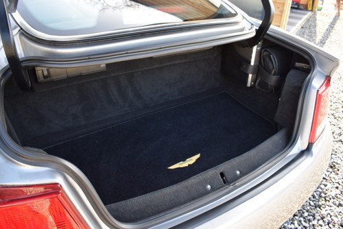 2002 Aston Martin V12 Vanquish - Only 11,757 miles! In vendita (immagine 52 di 147)