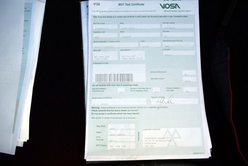 2002 Aston Martin V12 Vanquish - Only 11,757 miles! In vendita (immagine 136 di 147)