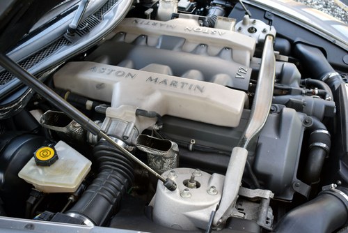 2002 Aston Martin V12 Vanquish - Only 11,757 miles! In vendita (immagine 89 di 147)