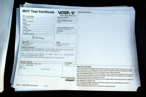 2002 Aston Martin V12 Vanquish - Only 11,757 miles! In vendita (immagine 132 di 147)