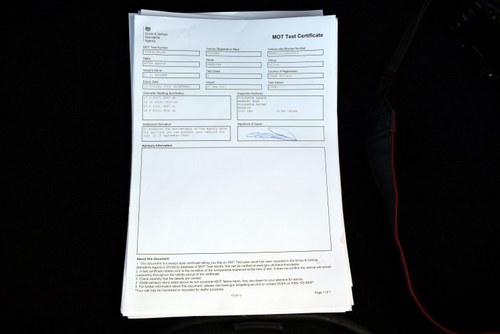 2002 Aston Martin V12 Vanquish - Only 11,757 miles! In vendita (immagine 127 di 147)