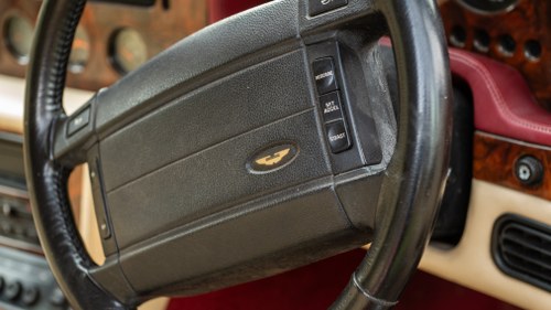 1993 Aston Martin Virage Volante In vendita (immagine 16 di 204)