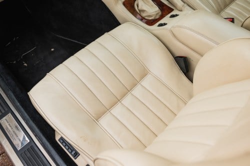 1990 Aston Martin Virage 5.3 V8 Automatic à venda (imagem 22 de 130)