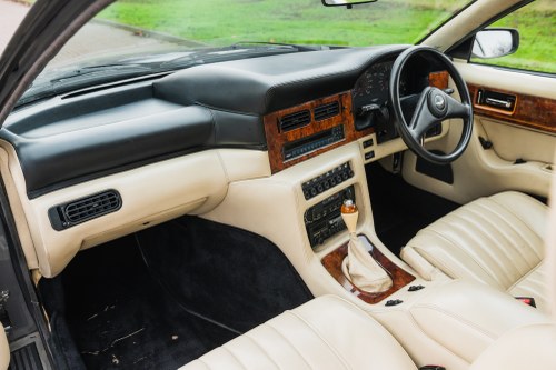1990 Aston Martin Virage 5.3 V8 Automatic à venda (imagem 23 de 130)