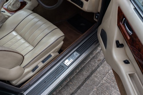 1992 Aston Martin Virage In vendita (immagine 75 di 258)