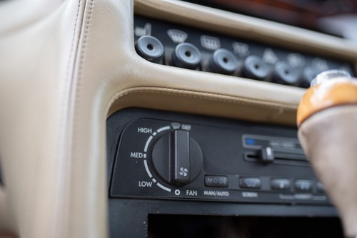 1992 Aston Martin Virage In vendita (immagine 49 di 258)