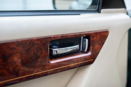 1992 Aston Martin Virage In vendita (immagine 31 di 258)