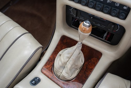 1992 Aston Martin Virage In vendita (immagine 93 di 258)