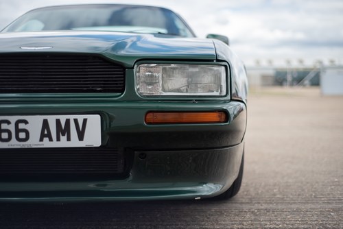 1992 Aston Martin Virage In vendita (immagine 172 di 258)