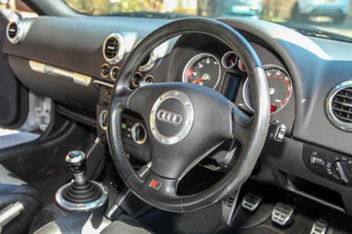 2000 Audi TT 225 Quattro En venta (imagen 23 de 62)