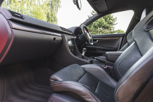 2006 Audi RS4 Quattro zum Verkauf (Bild 28 von 92)