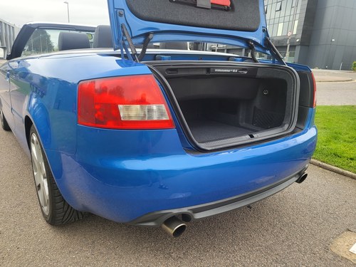 2004 Audi S4 Convertible zum Verkauf (Bild 139 von 211)