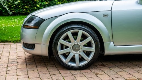 2001 Audi TT Quattro à venda (imagem 12 de 185)
