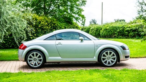 2001 Audi TT Quattro à venda (imagem 5 de 185)