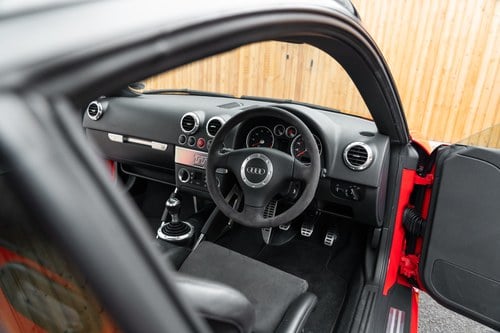2005 Audi TT Quattro Sport 240 For Sale (picture 24 of 151)