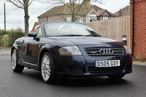 NO RESERVE - 2005 Audi TT 3.2 V6 Roadster DSG In vendita (immagine 2 di 132)