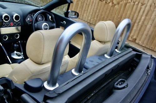 NO RESERVE - 2005 Audi TT 3.2 V6 Roadster DSG In vendita (immagine 38 di 132)