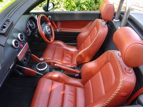 2002 Audi TT Roadster Mk1 with Baseball Glove Interior In vendita (immagine 36 di 122)