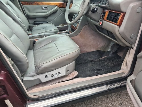 1990 Audi V8 Quattro zum Verkauf (Bild 21 von 41)