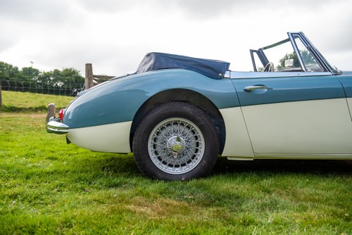 1964 Austin Healey BJ8 In vendita (immagine 25 di 135)