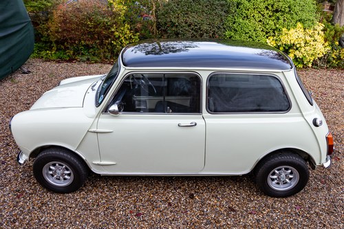 1969 Austin Mini 1000 Cooper Te koop (foto 40 van 204)