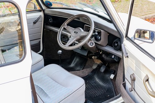 1989 Austin Rover Mini Rose Only 500 Made For Sale (picture 16 of 103)