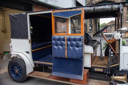 RESERVE LOWERED -1981 Rolls-Royce Landaulet replica In vendita (immagine 28 di 109)