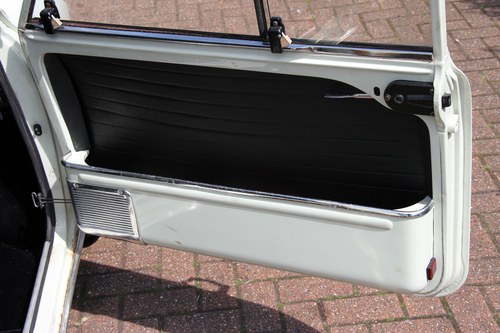 1970 Austin Mini Countryman Automatic For Sale (picture 94 of 165)