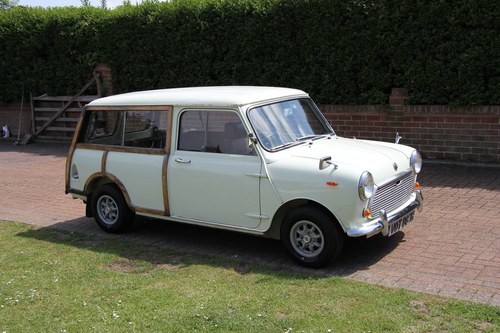 1970 Austin Mini Countryman Automatic For Sale (picture 6 of 165)