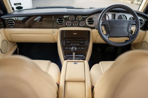 2002 Bentley Arnage T (Mulliner) à vendre (picture 36 of 217)