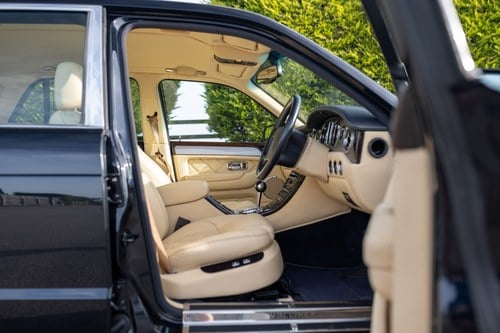 2002 Bentley Arnage T (Mulliner) à vendre (picture 33 of 217)