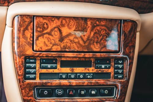 2000 Bentley Arnage Red Label Te koop (foto 26 van 246)