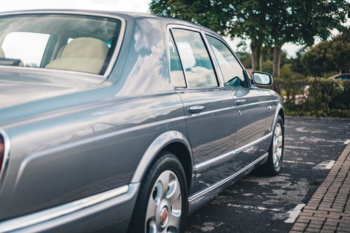 2000 Bentley Arnage Red Label Te koop (foto 107 van 246)