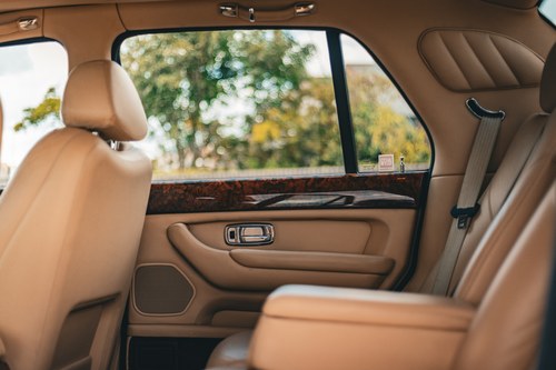 2000 Bentley Arnage Red Label Te koop (foto 77 van 246)