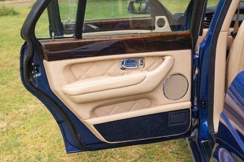 2002 Bentley Arnage T Te koop (foto 78 van 162)