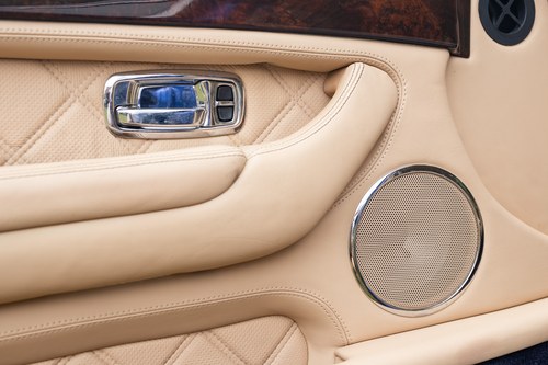 2002 Bentley Arnage T Te koop (foto 77 van 162)