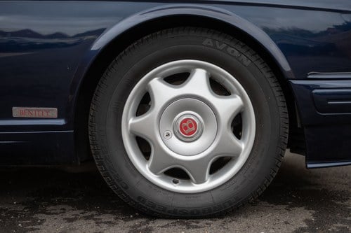 1997 Bentley Turbo R Long Wheelbase Saloon In vendita (immagine 15 di 152)