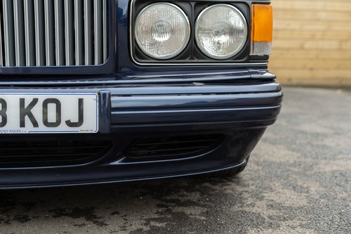1997 Bentley Turbo R Long Wheelbase Saloon In vendita (immagine 94 di 152)