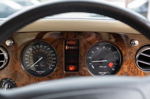 1997 Bentley Turbo R Long Wheelbase Saloon In vendita (immagine 50 di 152)