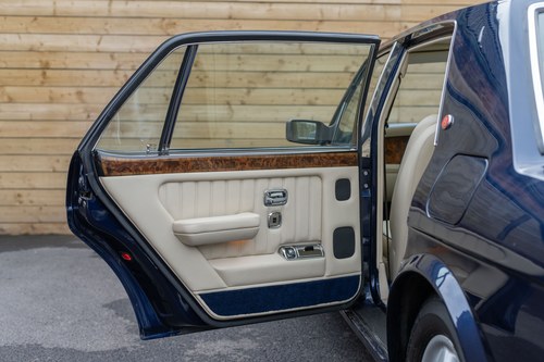 1997 Bentley Turbo R Long Wheelbase Saloon In vendita (immagine 81 di 152)