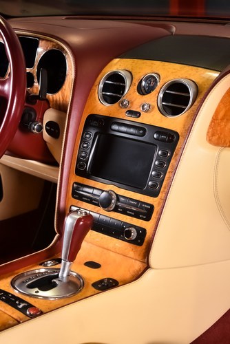 2005 Bentley Continental Coupé W12 (LHD) Te koop (foto 43 van 74)