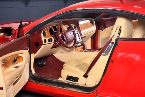 2005 Bentley Continental Coupé W12 (LHD) Te koop (foto 24 van 74)