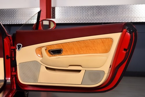 2005 Bentley Continental Coupé W12 (LHD) Te koop (foto 33 van 74)