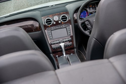 2007 Bentley Continental GTC Mulliner Te koop (foto 35 van 206)