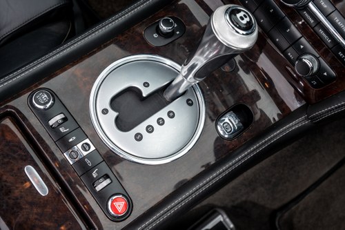 2007 Bentley Continental GTC Mulliner Te koop (foto 29 van 206)