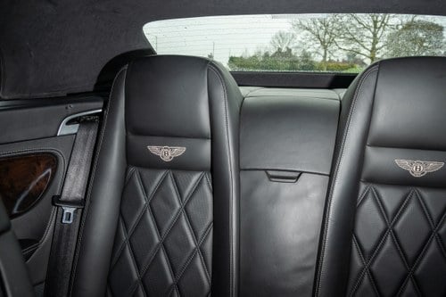 2007 Bentley Continental GTC Mulliner Te koop (foto 70 van 206)