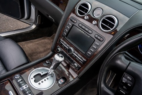 2007 Bentley Continental GTC Mulliner Te koop (foto 26 van 206)