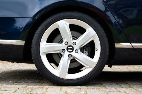 2011 Bentley Mulsanne zum Verkauf (Bild 17 von 192)